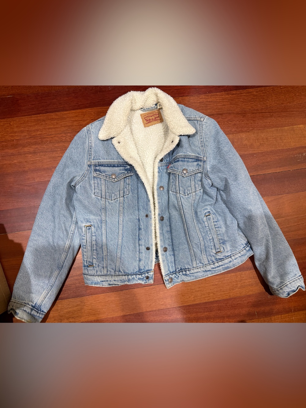 Levi Strauss & Co women’s denim with Sherpa jacket size L #levis #denim #jacket